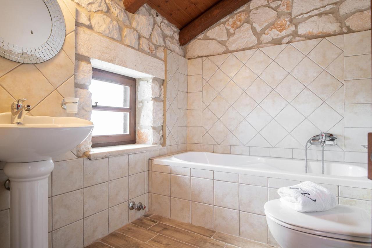 Boscheto Tria Villa Agios Leon