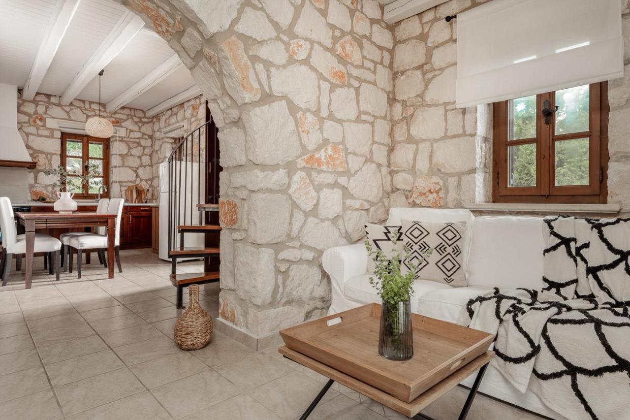 Boscheto Tria Agios Leon